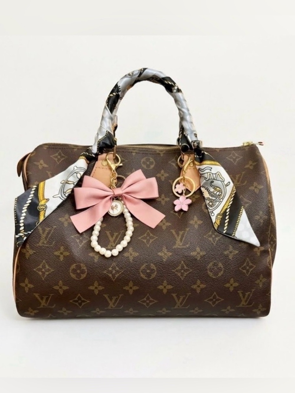 Louis Vuitton Speedy 30 Brown Monogram Satchel with Pink Bow Charm - Picture 1 of 11